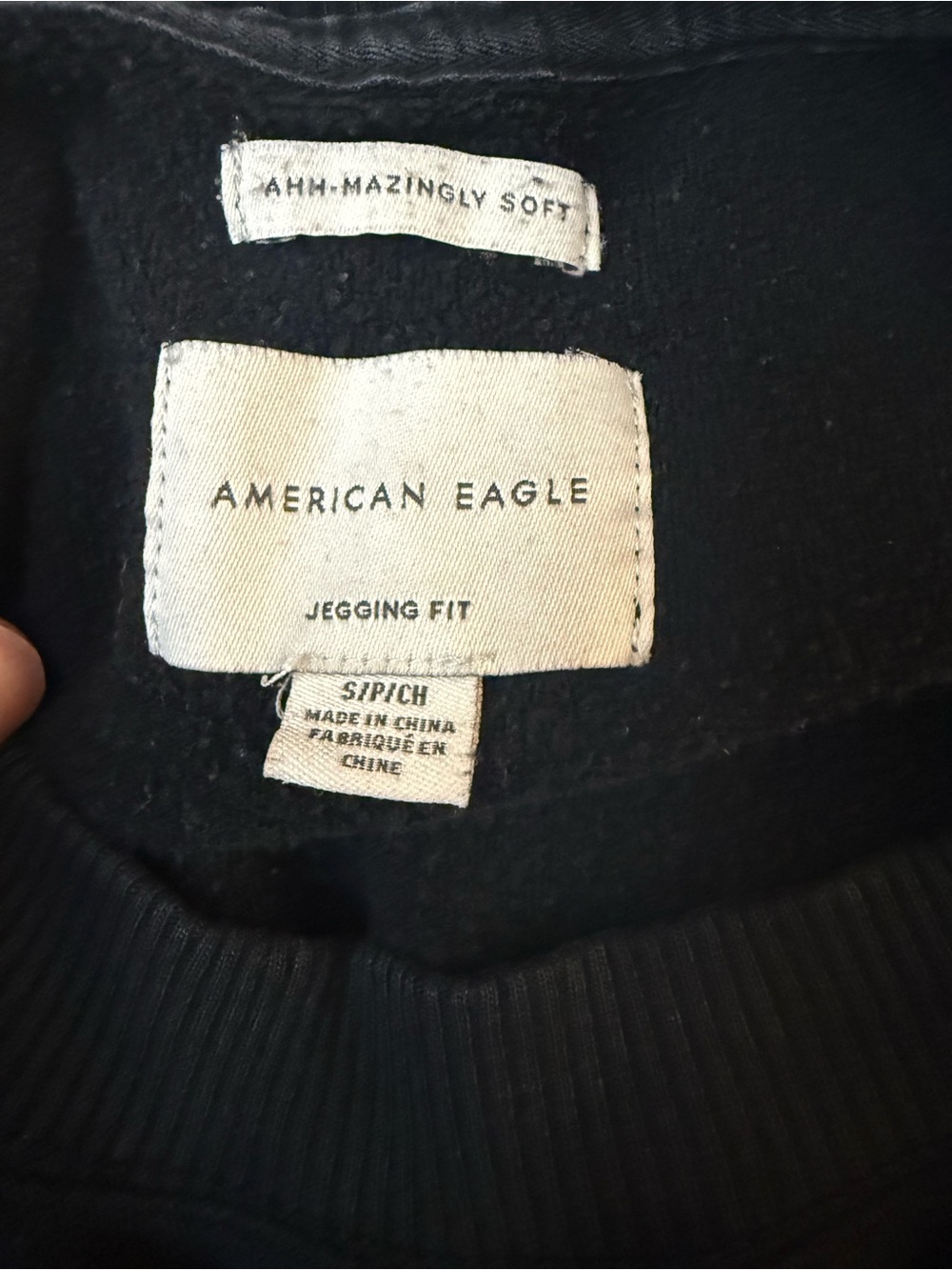 American Eagle Outfitters Black Women's Crewneck Sweatshirt - Picture 3 of 3